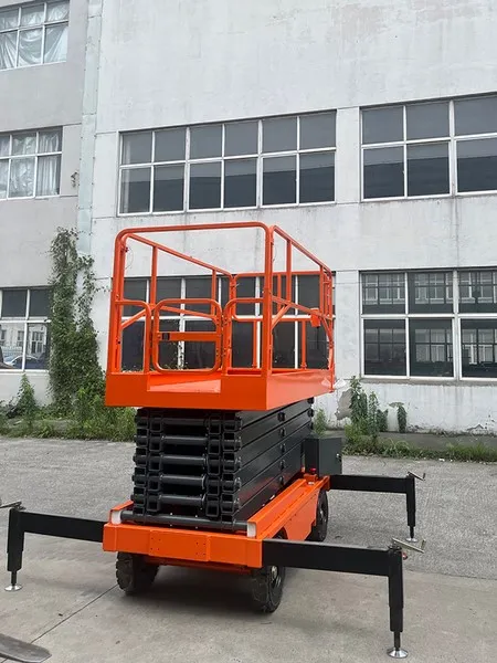 Plataforma de trabajo en alturas tipo tijera autopropulsada ( de accionamiento hidráulico)