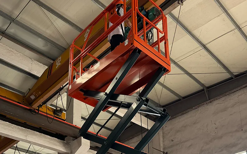  Plataformas de trabajo aéreo y equipos de manejo de materiales para la Industrial